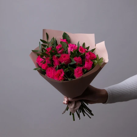 «Розы с фисташкой, розовые, 15 стеблей» 